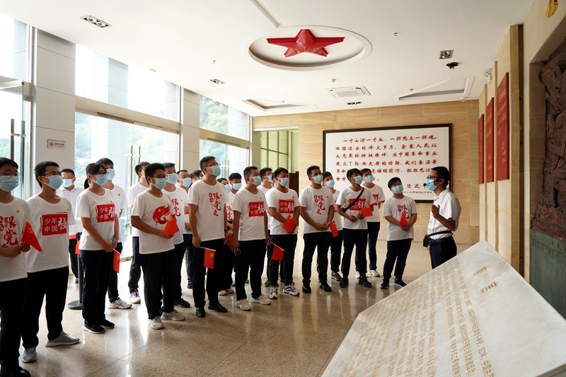 公司團(tuán)委開展“喜迎二十大、永遠(yuǎn)跟黨走、奮進(jìn)新征程”主題團(tuán)日活動7