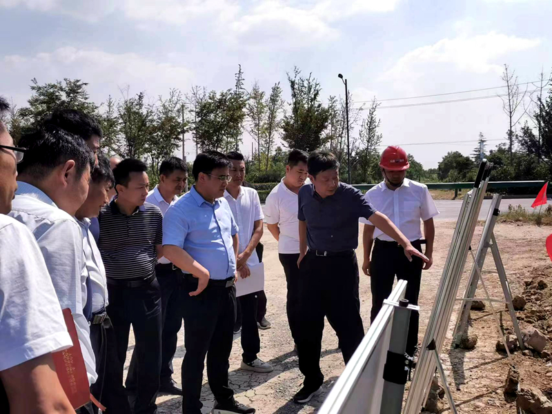 亳州市委常委、副市長左龍蒞臨亳蒙預(yù)制標(biāo)調(diào)研指導(dǎo)